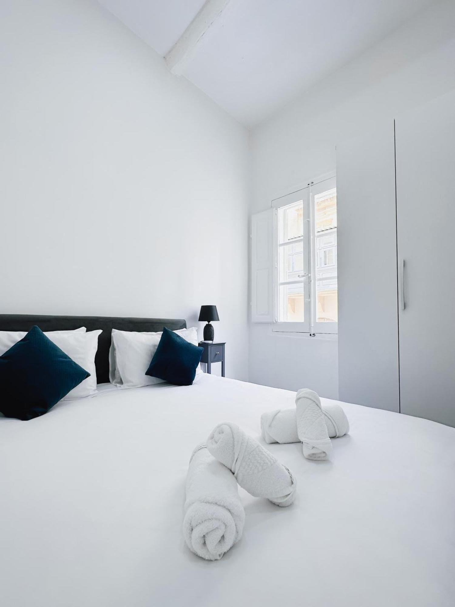 Valletta Waterfront 2 Beds Flat By Arcobnb Флориана Экстерьер фото